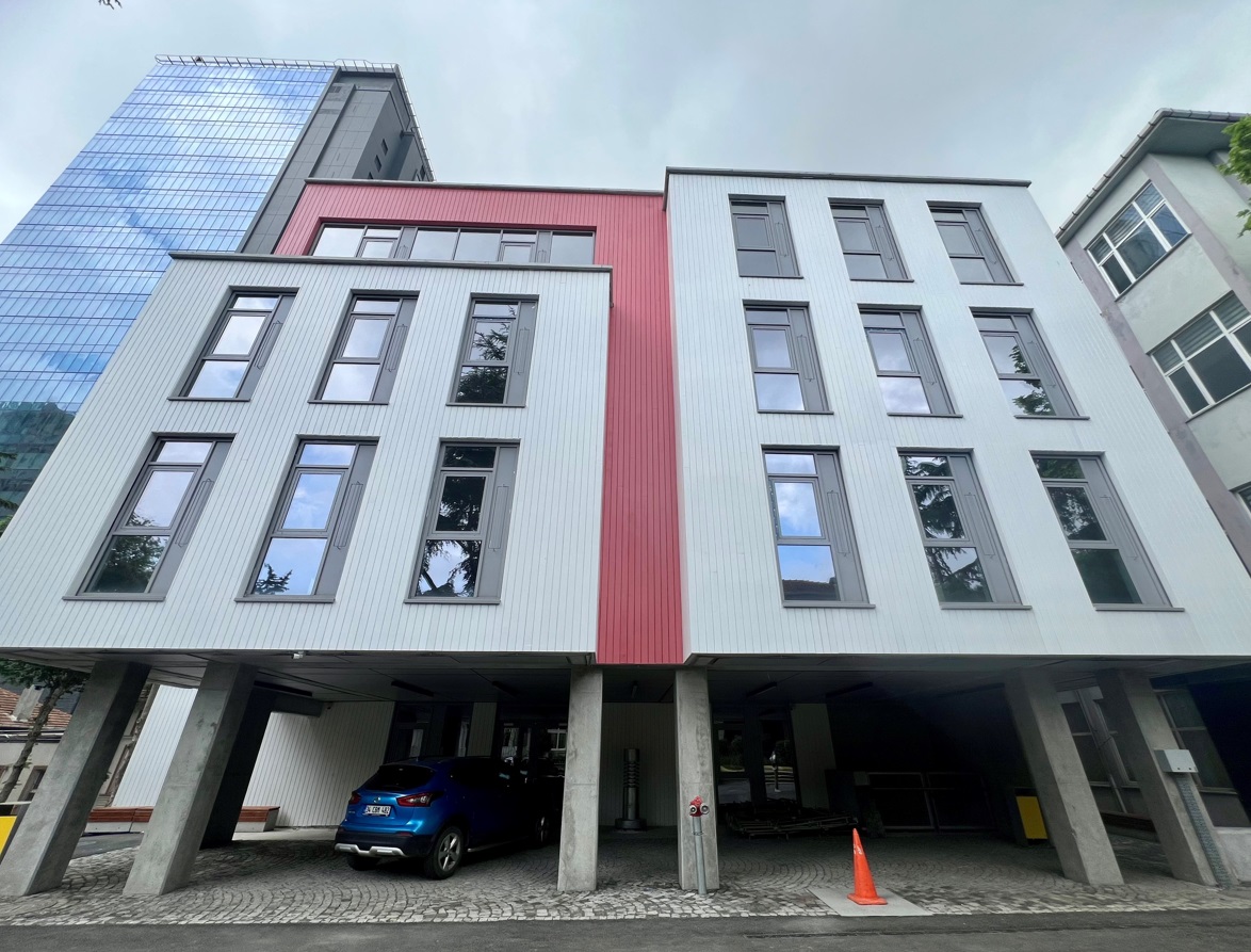 İsov Mesleki ve Teknik Anadolu Lisesi - Zincirlikuyu 1